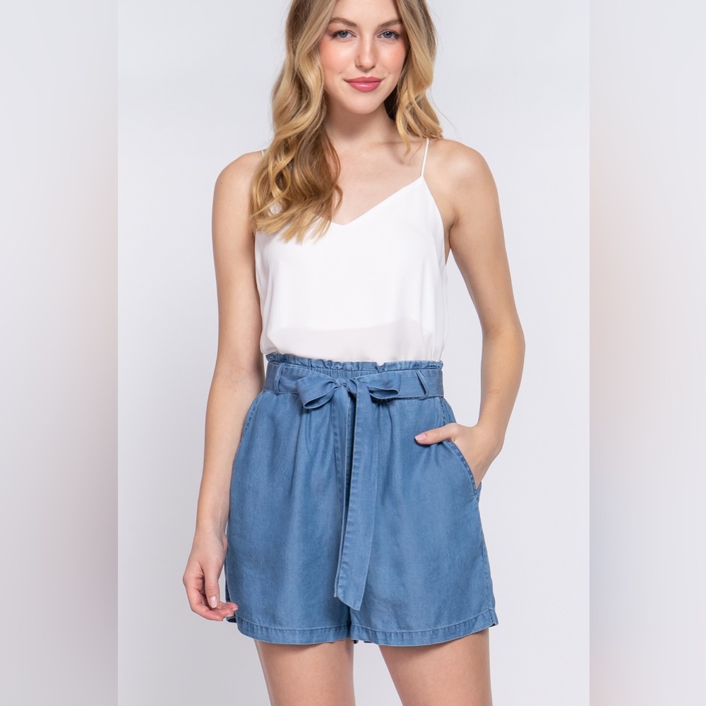 NEW! RIBBON TIE DETAIL SHORTS